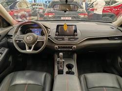 نيسان ألتيما